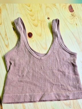 Urban Outfitters Dusty Mauve Ribbed V-Neck Cropped Tank